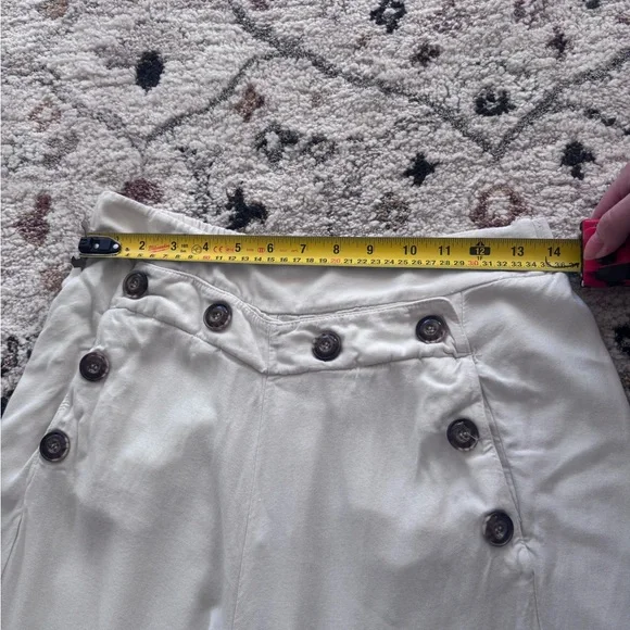 Button-Accent Wide Leg Pants - - Picture 3 of 7